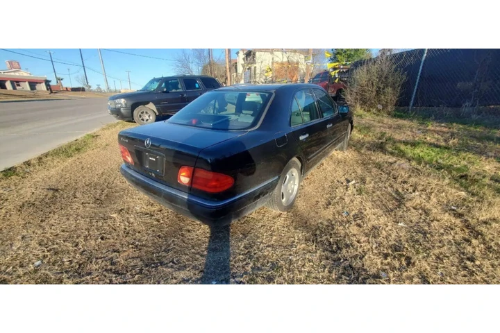 $3500 : 1997 MERCEDES-BENZ E-CLASS199 image 6