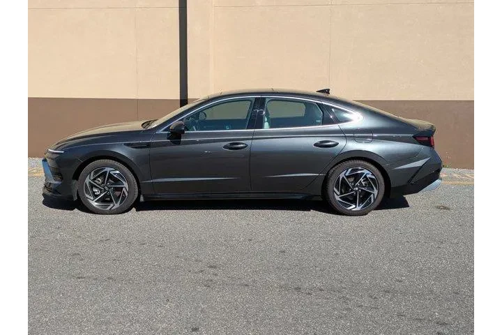 $29897 : Hyundai SONATA 2024 SEL 4dr image 7