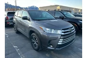 $21600 : Toyota Highlander 2018 LE 4d thumbnail