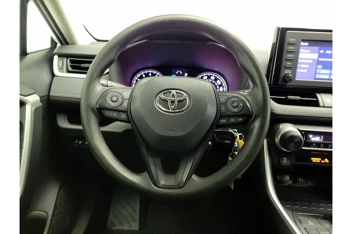 $23998 : Toyota RAV4 2019 LE 4dr SUV image 10