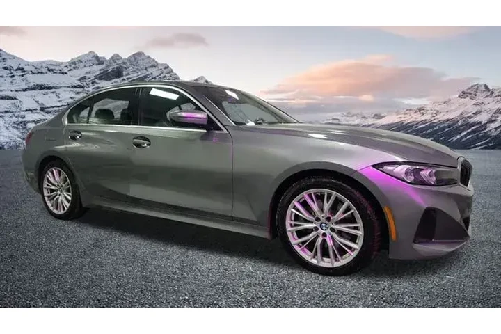 $33998 : BMW 3 Series 2024 330i 4dr S image 1