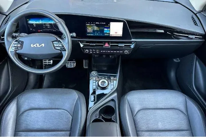 $22100 : Kia Niro EV 2023 Wave 4dr Cr image 5