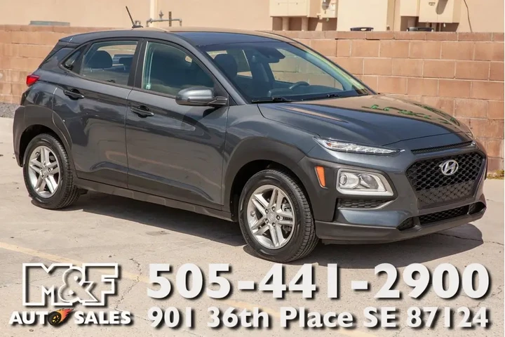 2021 Kona SE image 1