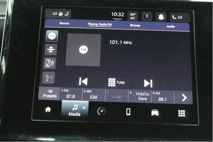 $28675 : Jeep Grand Cherokee L 2023 4 image 2