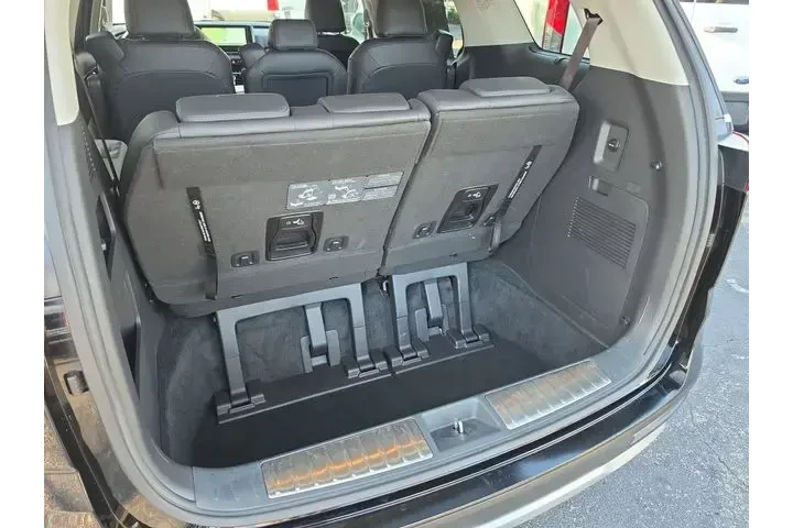 $31990 : Kia Carnival 2024 EX 4dr Min image 6