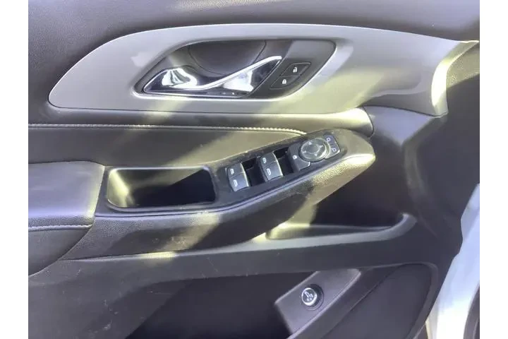 $29950 : Chevrolet Traverse 2023 4x4 image 10