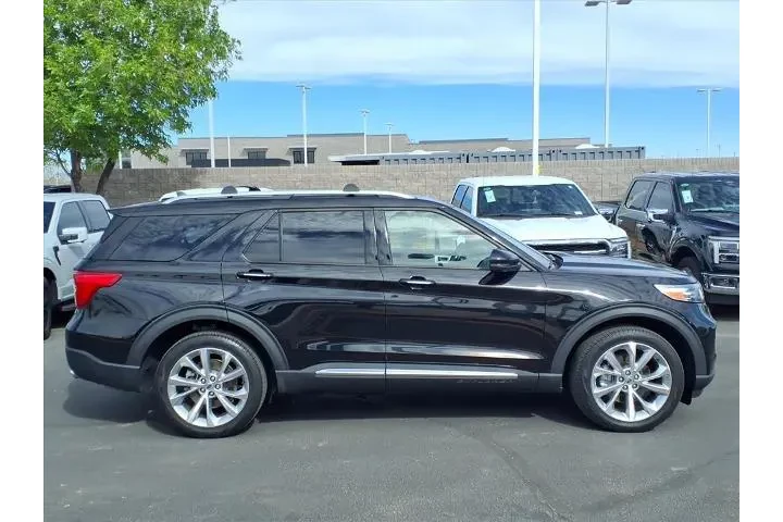 $39493 : Ford Explorer Hybrid 2023 AW image 3