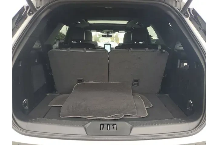 $39995 : Ford Explorer 2024 AWD ST 4d image 3
