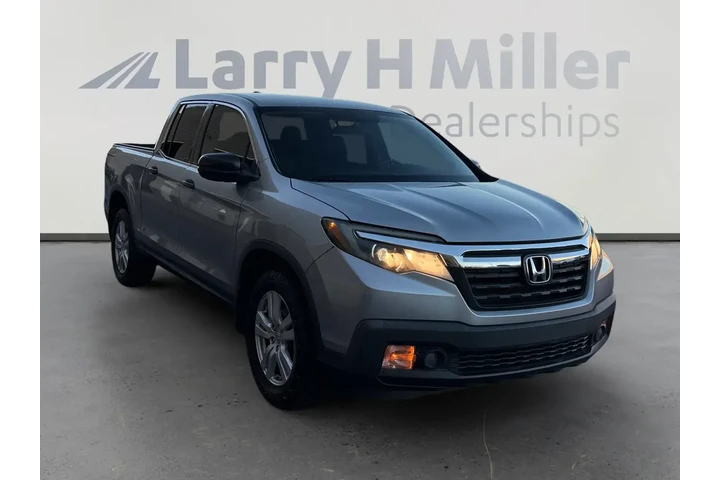 Honda Ridgeline 2017 AWD RT image 7