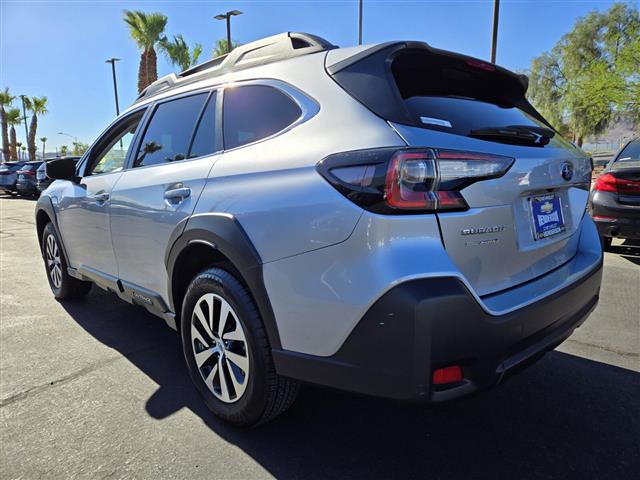 $29391 : Pre-Owned 2024 Outback Premium image 4