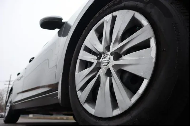 $15436 : Nissan Sentra 2024 S 4dr Sed image 9