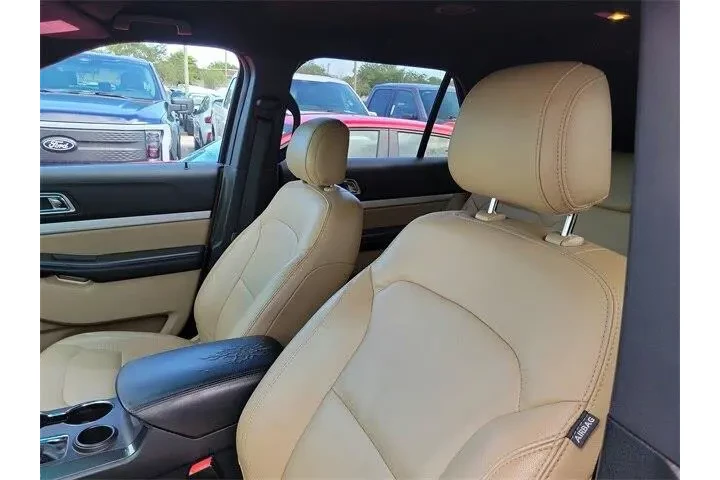 $11990 : Ford Explorer 2016 XLT 4dr S image 9
