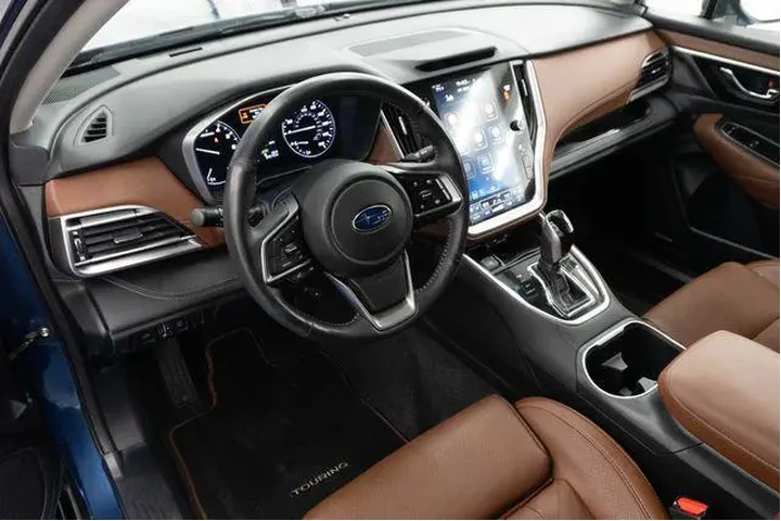 $29012 : Subaru Outback 2021 AWD Tour image 3