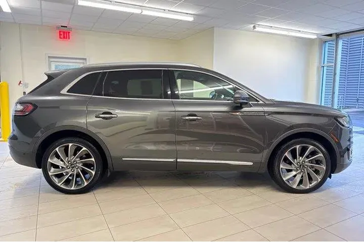 $24985 : Lincoln Nautilus 2019 AWD Re image 3