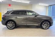 $24985 : Lincoln Nautilus 2019 AWD Re thumbnail