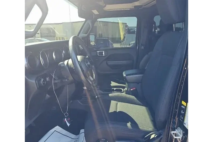 Jeep Wrangler 2023 4x4 Sport image 7