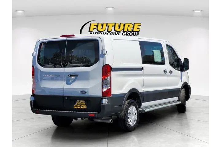 $33488 : Ford Transit 2024 250 3dr SW image 7