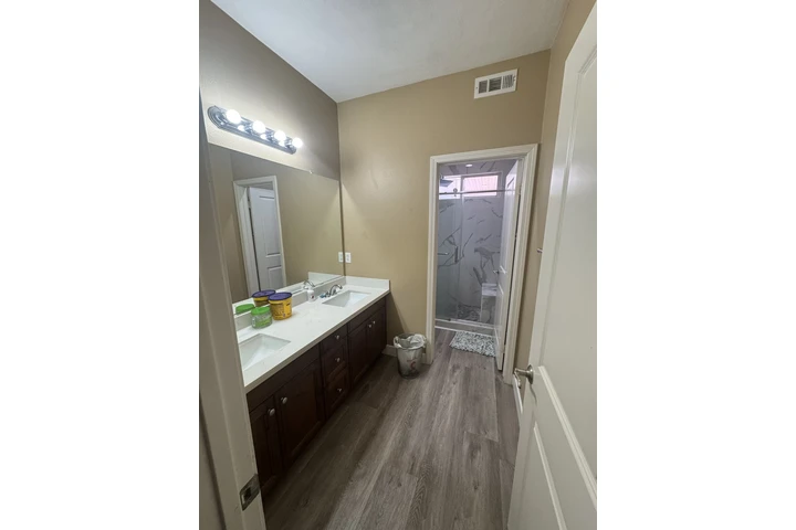 $850 : 2 habitaciones disponibles image 3