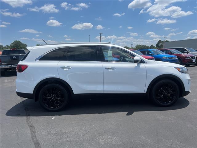 $22390 : PRE-OWNED 2020 KIA SORENTO EX image 8