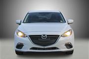 $12100 : Pre-Owned 2016 Mazda3 i Sport thumbnail