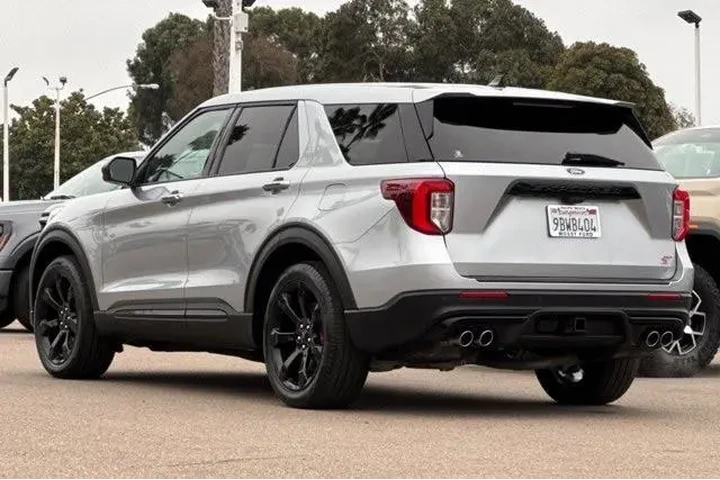 $38500 : Ford Explorer 2022 ST 4dr SU image 8