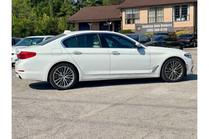 $12900 : 2017 BMW 5 Series 530i image 4