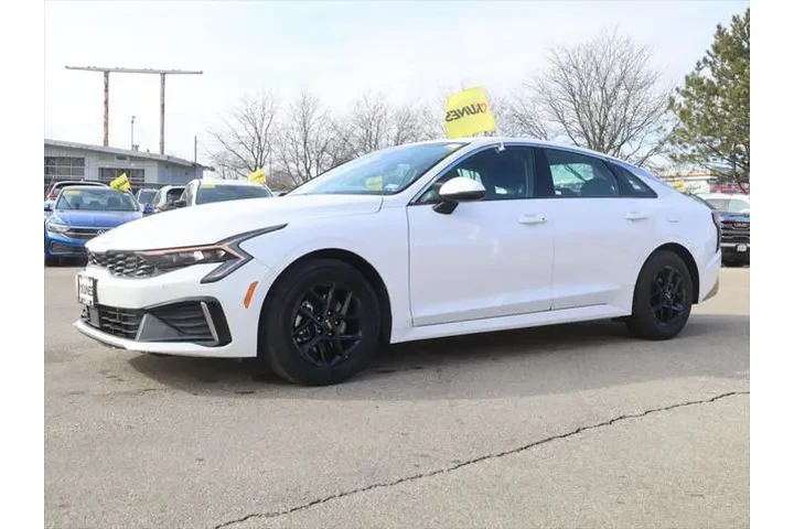 $21770 : Kia K5 2025 LXS 4dr Sedan image 5