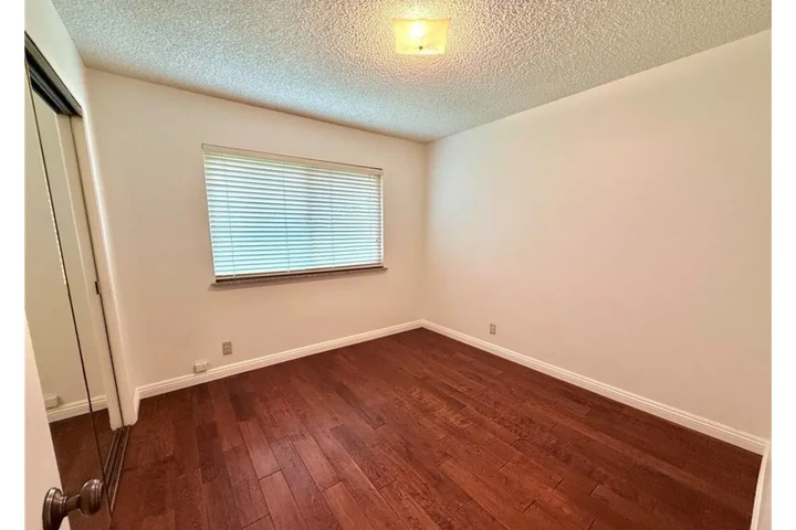 $2500 : Newly Remolded 3Bed2Bath in LA image 7