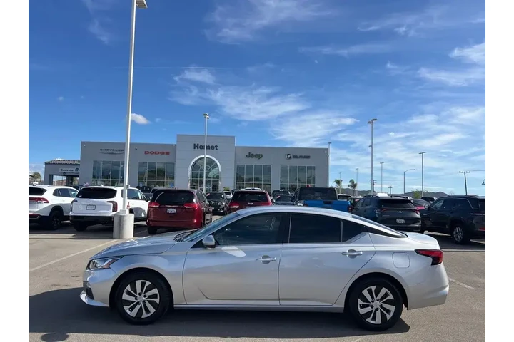 $16945 : Nissan Altima 2021 2.5 S 4dr image 5