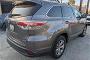 $17995 : 2015 Highlander XLE FWD V6 thumbnail