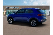 $23416 : Hyundai VENUE 2025 SEL 4dr C thumbnail