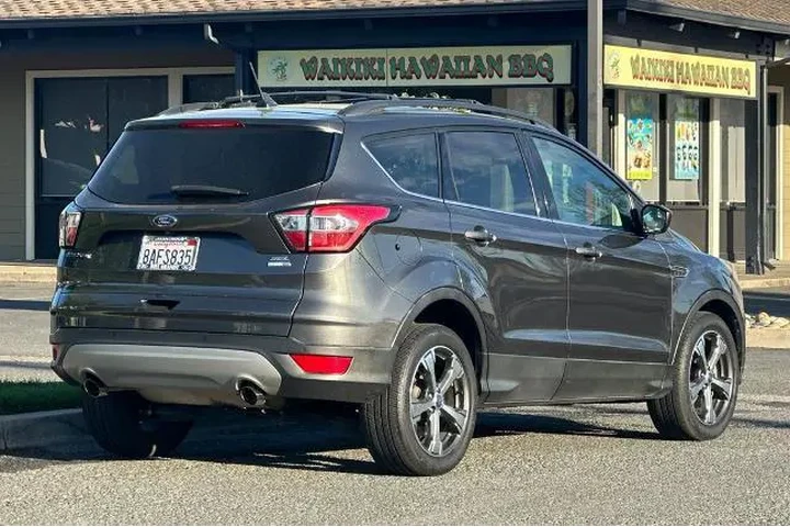 $15193 : Ford Escape 2018 AWD SEL 4dr image 3