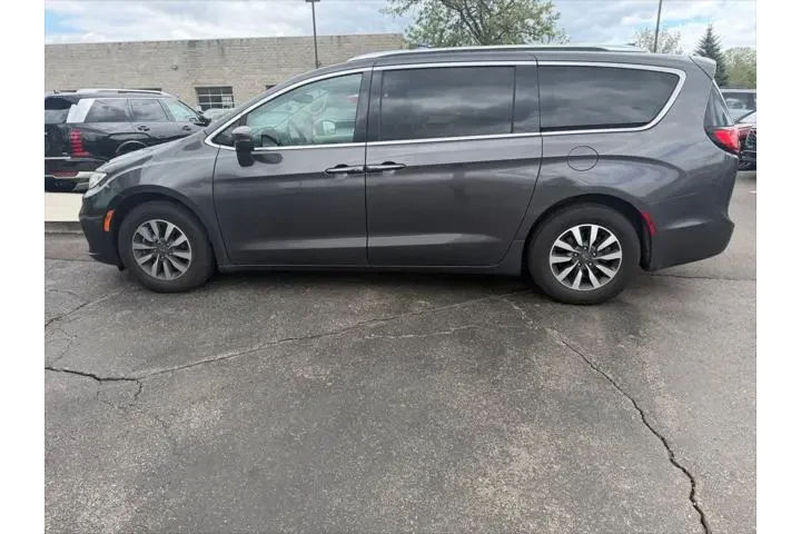 $21266 : Chrysler Pacifica 2021 Touri image 1