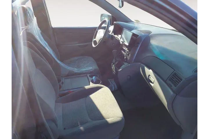 $6961 : Toyota Sienna 2006 AWD LE 7- image 9