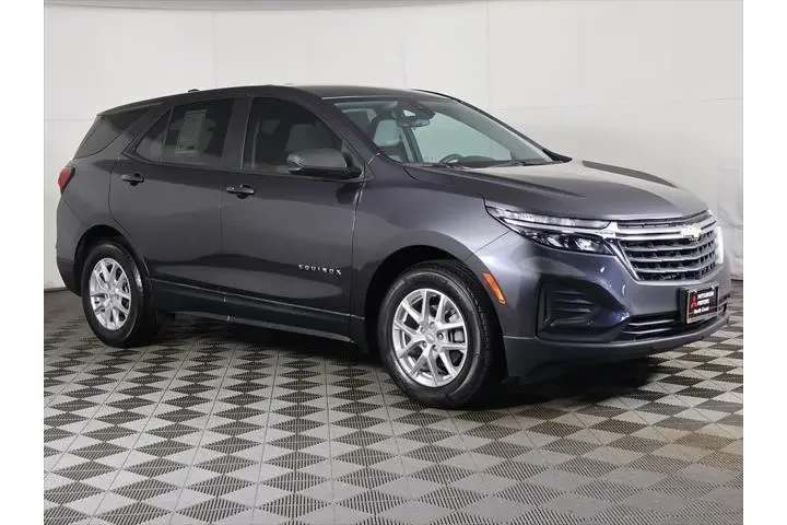 $18993 : Chevrolet Equinox 2022 LS 4d image 2