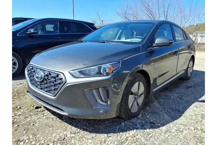 $16777 : Hyundai IONIQ Hybrid 2020 SE image 1