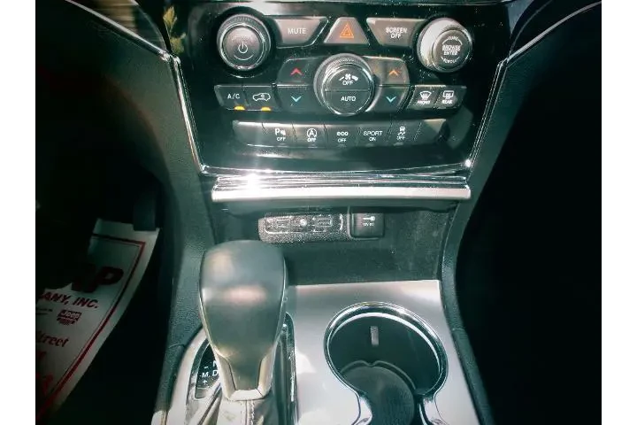 $14987 : Jeep Grand Cherokee 2019 4x4 image 9