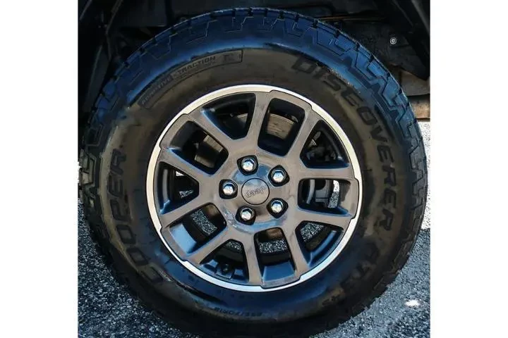 $27555 : Jeep Gladiator 2020 4x4 Over image 7