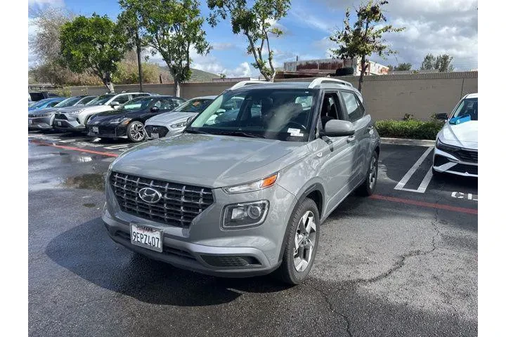 $14499 : Hyundai VENUE 2021 SEL 4dr C image 1