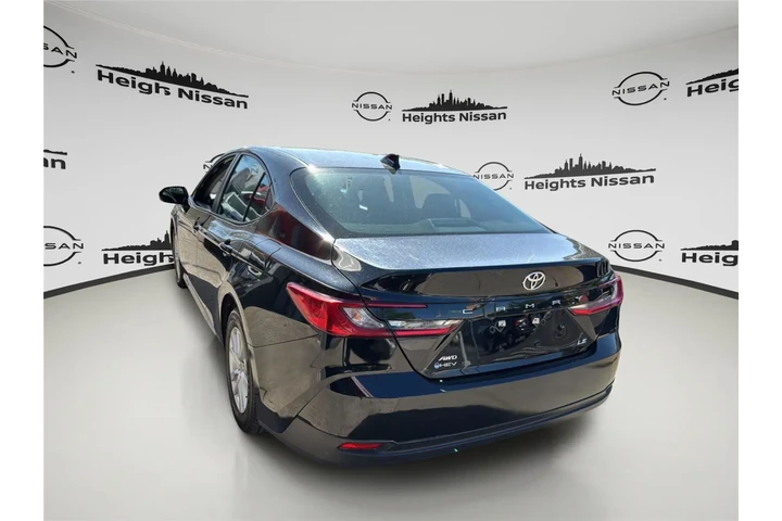 $26990 : Toyota Camry 2025 AWD SE 4dr image 4