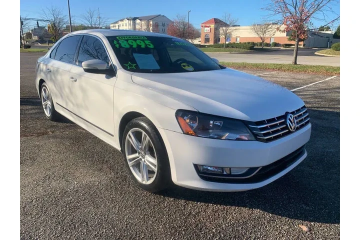 $8995 : 2014 Passat 3.6L V6 SEL Premi image 8