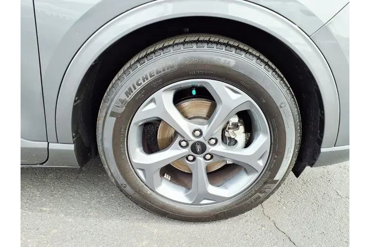 $23329 : Ford Escape 2023 ST-Line 4dr image 9