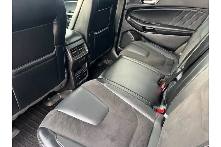 $13489 : Ford Edge 2018 AWD Sport 4dr image 5