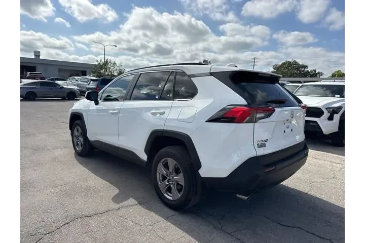 $27988 : Toyota RAV4 2025 XLE 4dr SUV image 5