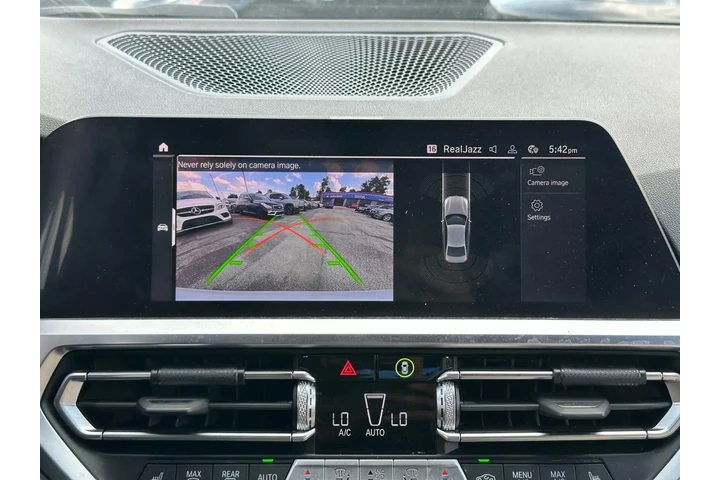 2022 BMW 3 SERIES 330E SEDAN image 2