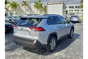 $27990 : Toyota RAV4 Hybrid 2024 AWD thumbnail