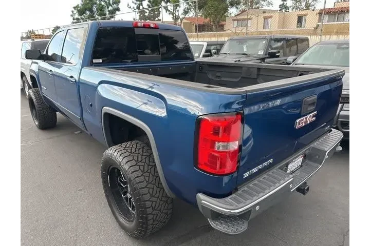 $27900 : GMC Sierra 1500 2015 4x2 SLE image 2