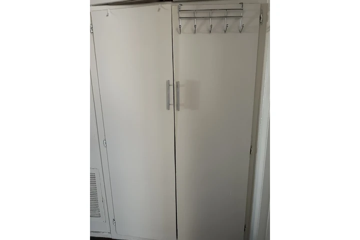 $550 : Espacio disponible sala $550 image 3