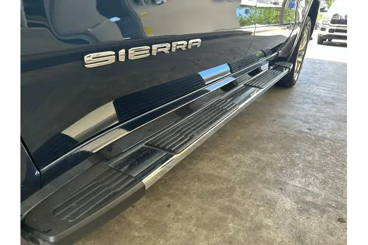 $31510 : GMC Sierra 1500 2021 4x4 SLT image 10