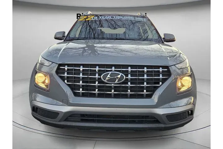 $17272 : Hyundai VENUE 2022 SEL 4dr C image 5